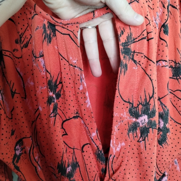 Free People Last Time Orange Print Surplice Bell Sleeve Crop Top Size Medium - Picture 4 of 8